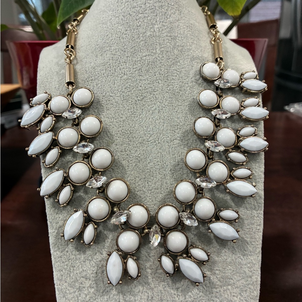White and Gold Tone Statement Necklace - Picture 4 of 7